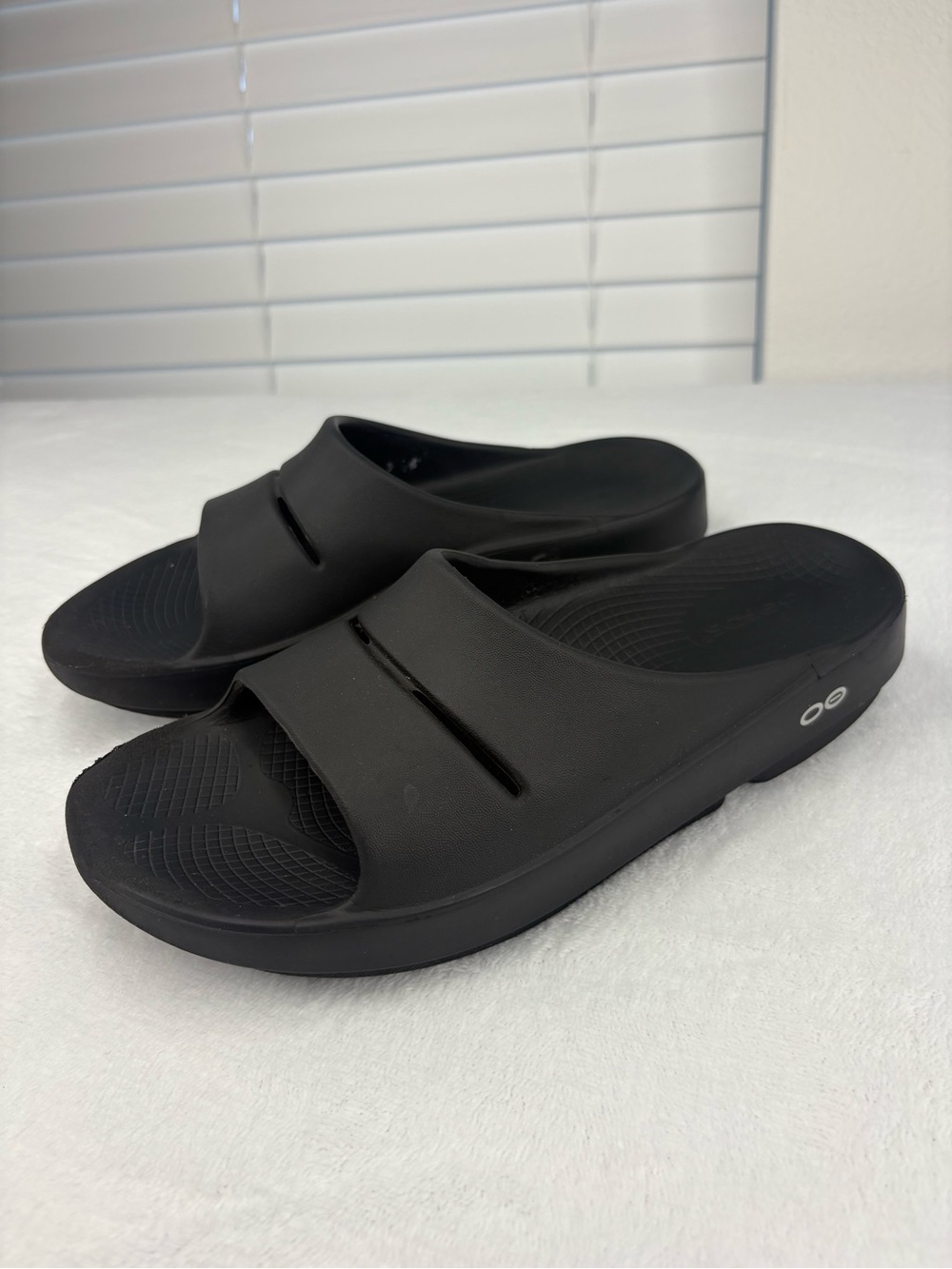 OOFOS OOahh Slide Sandal - Black Size M6 W8